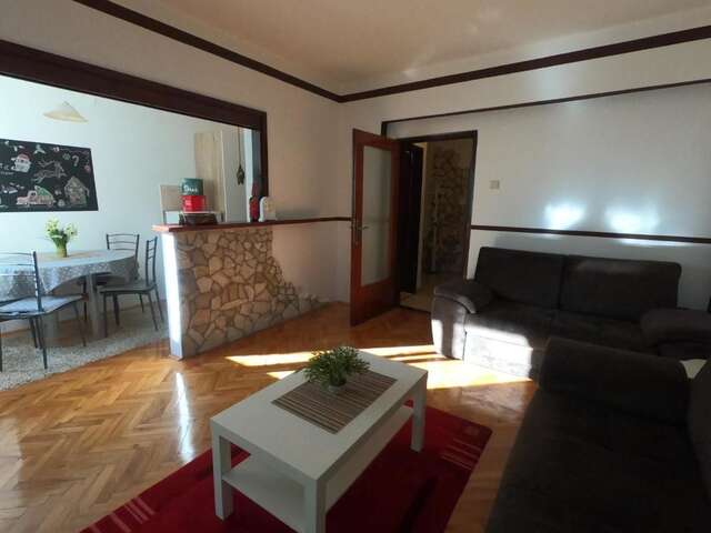 Апартаменты moTIVATion apartment Тиват-5